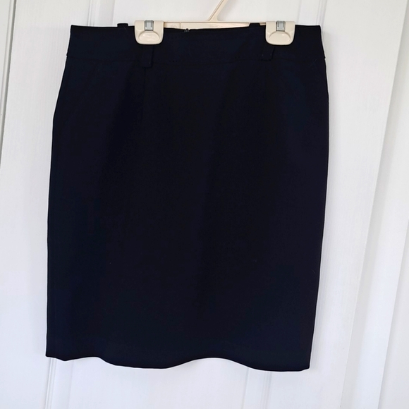 Jessica Petites Navy Skirt - Picture 1 of 3